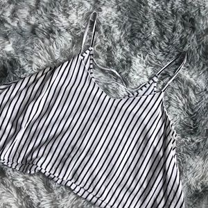 WHITE & NAVY CROPPED TANK TOP